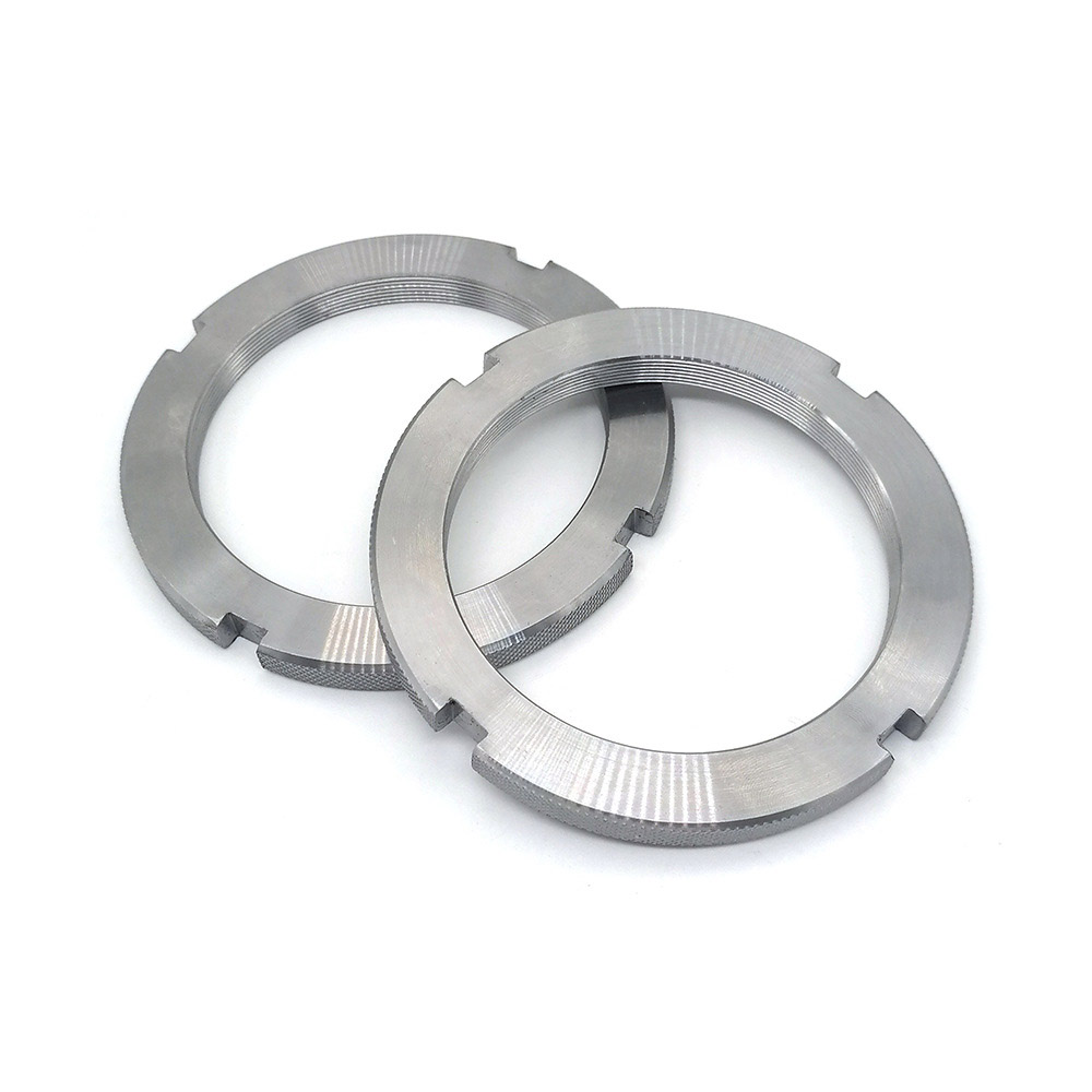 Schlitzmuttern mit Vollgewinde