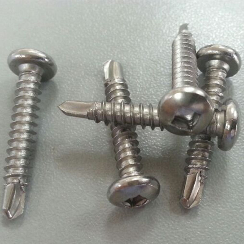 Pfannekopfschraube mit quadratischer Aussparung
